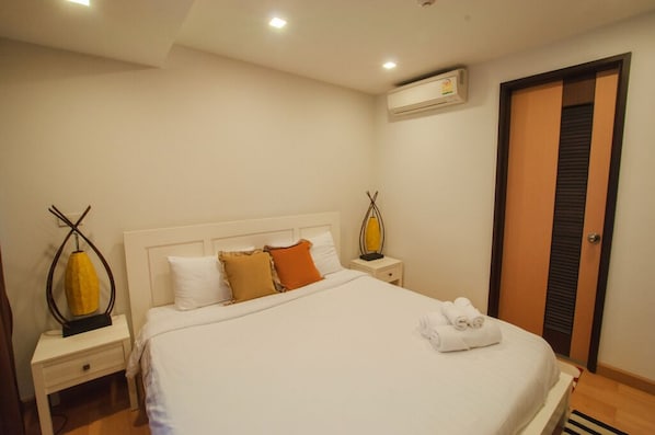 Front SeaView 2Bedroom@Rocco HuaHin_7K
