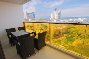 Front SeaView 2Bedroom@Rocco HuaHin_7K