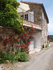 Schönes Ferienhaus mit atemberaubendem Blick auf den Mont Ventoux