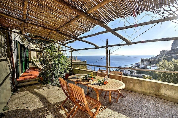 Villa Arcangela B: Ein Charakteristisches Und Einladendes Zweistöckiges Haus Mit Blick Auf Die Sonne Und Das Meer. - Amalfiküste
