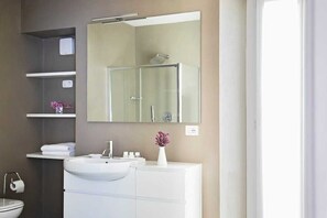 Contemporary bathroom