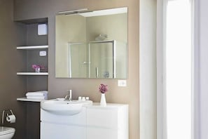Contemporary bathroom