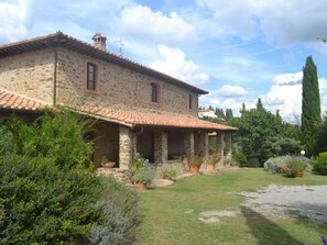 Propriété, Maison, Bâtiment, Immobilier, Domicile, Chalet, Zone Résidentielle, Biens, Zone Rurale, Lot Terre