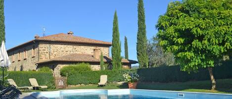 Piscina, Propiedad, Casa, Edificio, Bienes Raíces, Barrio Residencial, Inmuebles, Villa, Vacaciones, Árbol