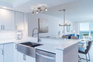 Kitchen & bar height counter