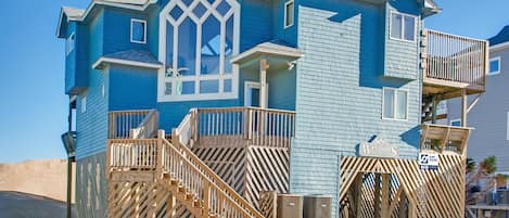 surf-or-sound-realty-windows-to-the-sea-751-exterior