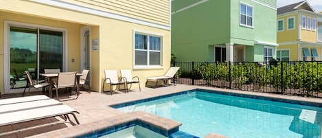 Private Pool & Hot Tub