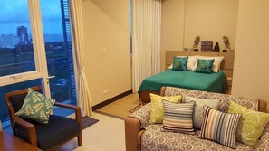 Luxurious Studio w/ Ocean-view in Mactan