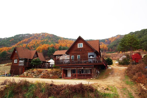 "Margaret" Duplex Liun Pine Tree Cabin