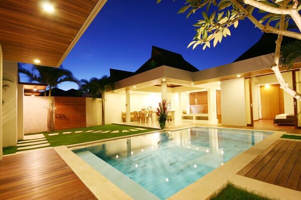 Bima1, 2 Bed Villa on Central Seminyak