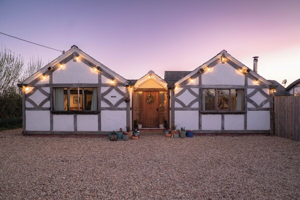 Barnacre Green Cottage