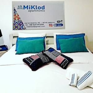 MiKlod Apartments. Hospitality in refined and elegant settings. Never trivial.