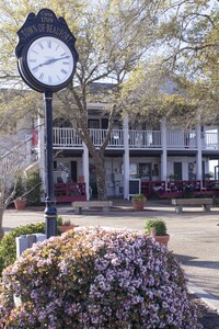  PET FRIENDLY rooms available, short walk to Historic Beaufort Waterfront