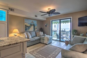 Living Room | Central Heat & A/C | Free WiFi