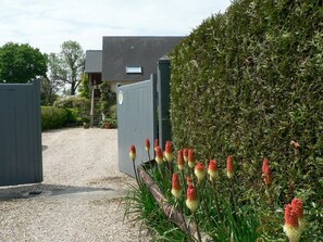 Gîte La Cour Bonhomme portail d'entrée