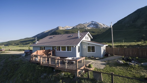 Private Deck and Yard