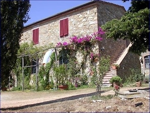 Podere San Giuseppe with outdoor stairs