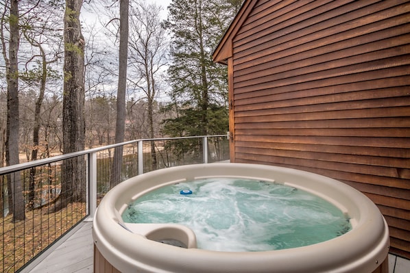 Bain à remous extérieur