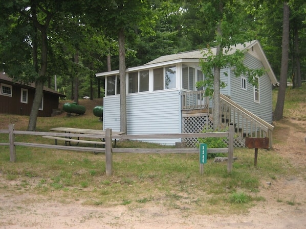 Lake Front Cottage