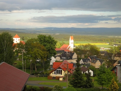 Disfruta y relájate con una maravillosa vista panorámica del castillo de Schönberg