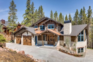 7 Bedroom Luxury Home