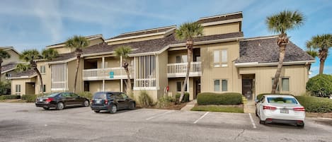 111 South Driftwood Bay  Condo is ground floor center