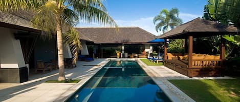 Private Luxury 3 Bed/Bath villa, Umalas