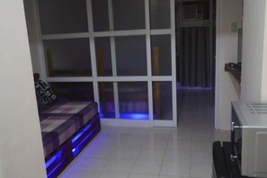 Kristine's Casitas 856 Homey 1-BR w WIFI