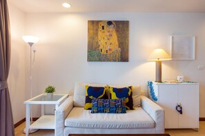Baan SanSuk HH_2Bedroom Apt PoolView:BCC