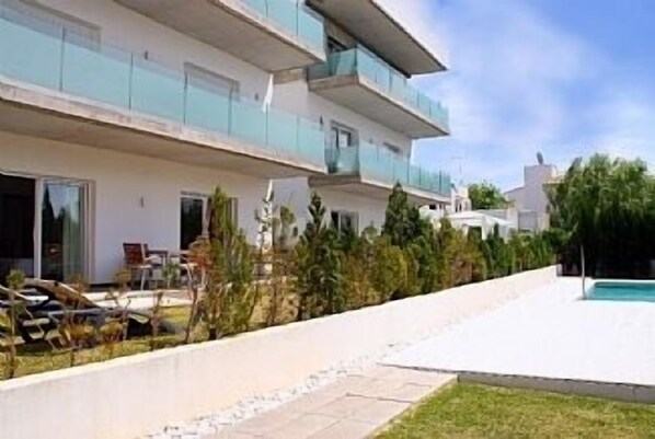 Back of the Apartment Garden/Terrace