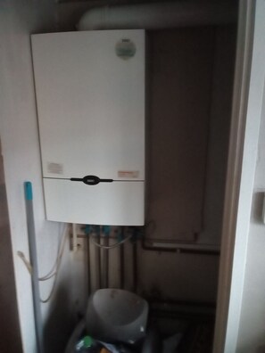Unclassified image, 5 of 6, button