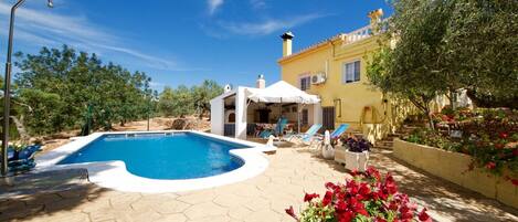 1. rural-villa-costa-dorada-tarragona-ampolla-l'ampolla-villa-cochera-exterior-terrace-garden-and-pool-spain-holiday-holidays