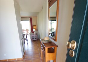 2.b les-oliveres-resort-costa-dorada-tarragona-ampolla-l'ampolla-casa-2-reception-foyer-spain-holiday-holidays-vacation