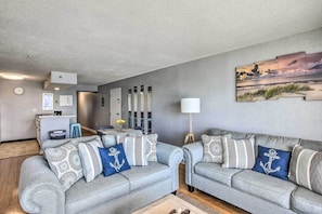 Living Room | Sleeper Sofa