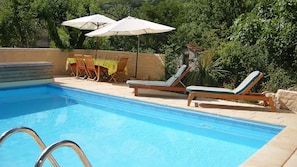 Pool-5-House-South-of-France
