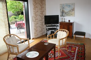 View from livingroom onto terrace