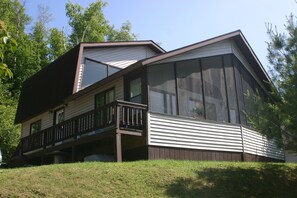 Shorewood cabin