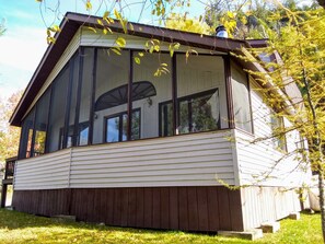 Shorewood cabin