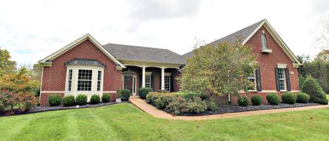 Beautiful Brick Ranch, with graduated ramp to front door! 100% Handicap access! 