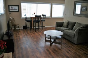 Living room with fold out couch bed for fifth guest.