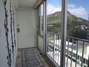 Hallway with view of Diamond Head Crater.