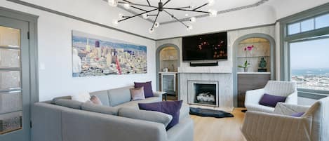 Living room with amazing views of North Beach and Fisherman’s Wharf