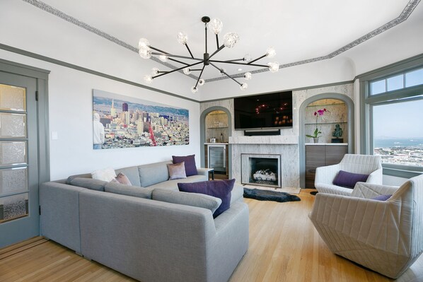 Living room with amazing views of North Beach and Fisherman’s Wharf