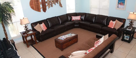 Brand-new sectional March 2016 with FIVE recliners