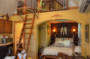 Rapunzel Cottage, bedroom