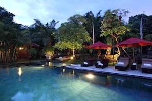 5 Bedroom Villa+Car+Driver, Canggu