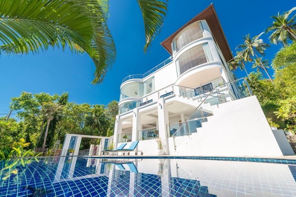 White Stone - 2 Bed, Sleeps 4
