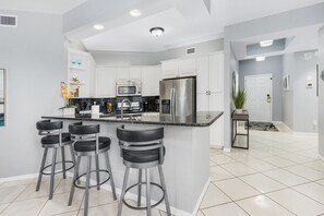 bar seating for 3