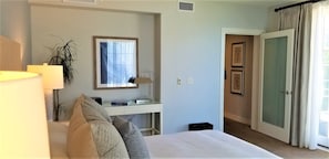 Newly Remodeled Master King Bedroom Suite with Ensuite Bathroom