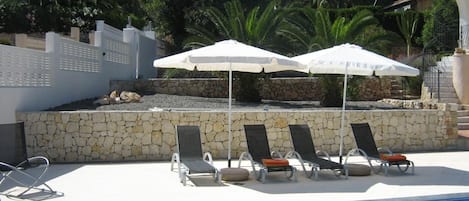 Sun bathing area